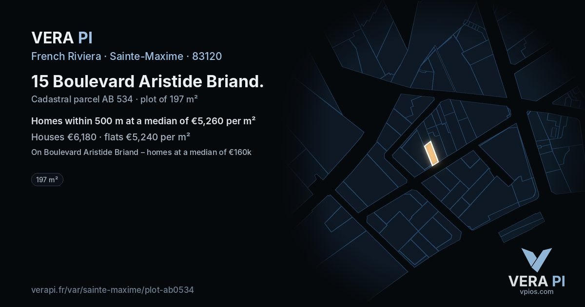 15 Boulevard Aristide Briand, Sainte-Maxime at night – the plot lit, the parcels around coloured by the prices near them