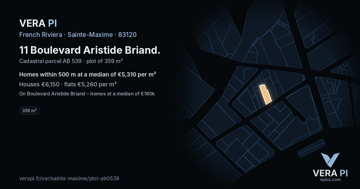 11 Boulevard Aristide Briand, Sainte-Maxime at night – the plot lit, the parcels around coloured by the prices near them