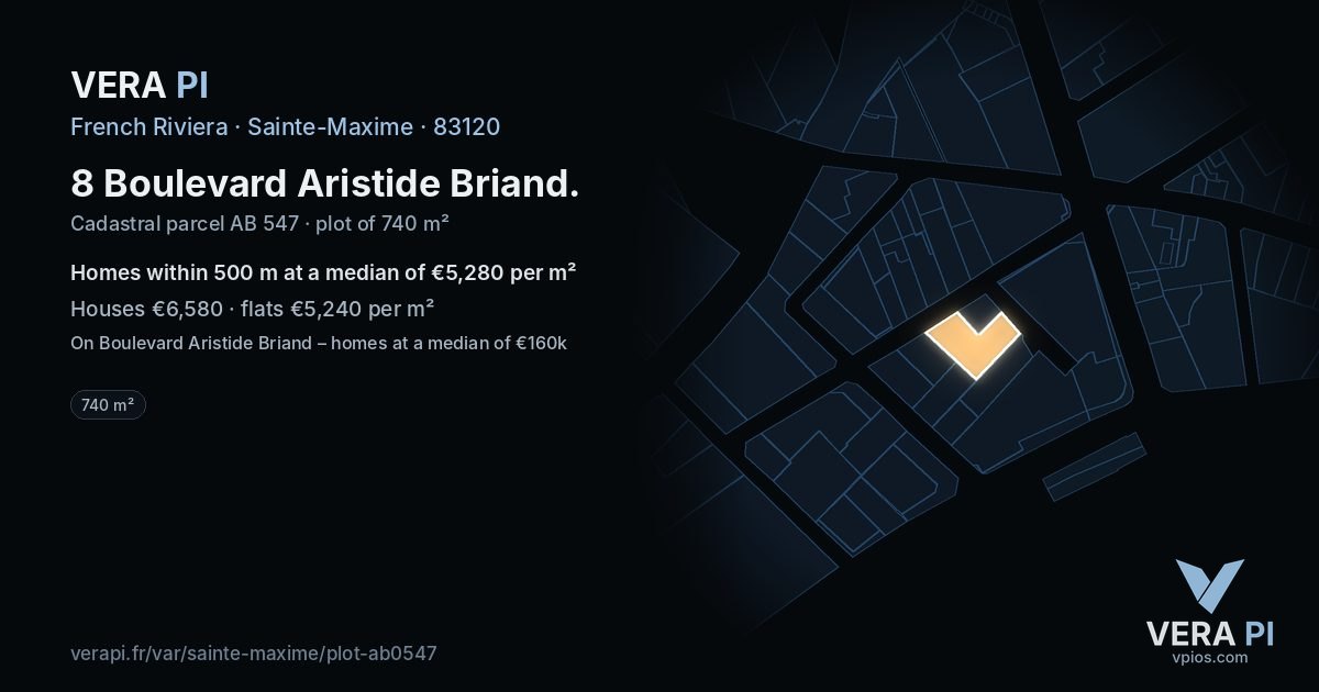8 Boulevard Aristide Briand, Sainte-Maxime at night – the plot lit, the parcels around coloured by the prices near them