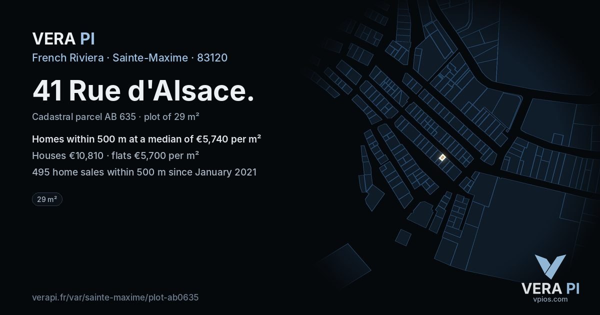 41 Rue d'Alsace, Sainte-Maxime at night – the plot lit, the parcels around coloured by the prices near them