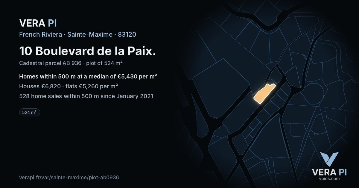 10 Boulevard de la Paix, Sainte-Maxime at night – the plot lit, the parcels around coloured by the prices near them
