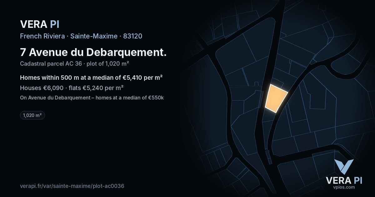 7 Avenue du Debarquement, Sainte-Maxime at night – the plot lit, the parcels around coloured by the prices near them