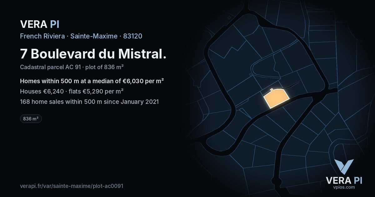 7 Boulevard du Mistral, Sainte-Maxime at night – the plot lit, the parcels around coloured by the prices near them