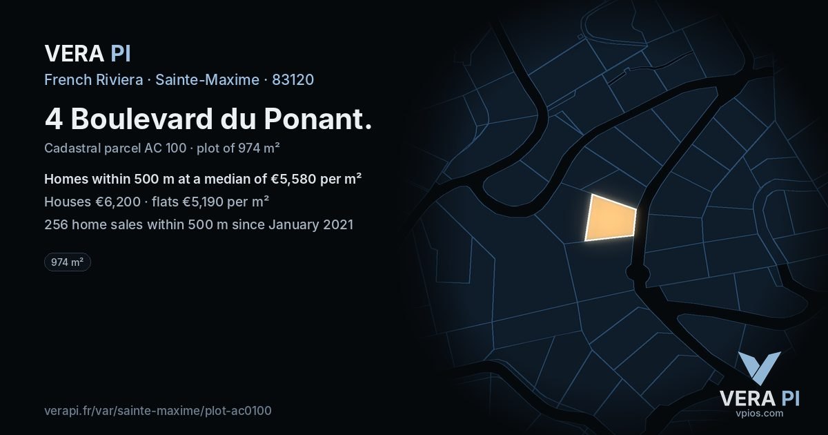 4 Boulevard du Ponant, Sainte-Maxime at night – the plot lit, the parcels around coloured by the prices near them