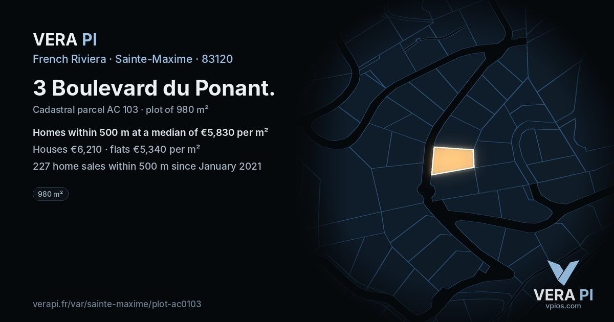 3 Boulevard du Ponant, Sainte-Maxime at night – the plot lit, the parcels around coloured by the prices near them