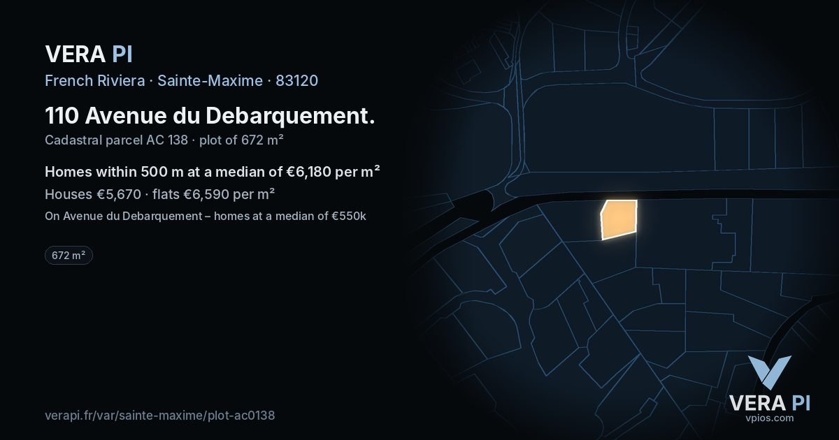 110 Avenue du Debarquement, Sainte-Maxime at night – the plot lit, the parcels around coloured by the prices near them