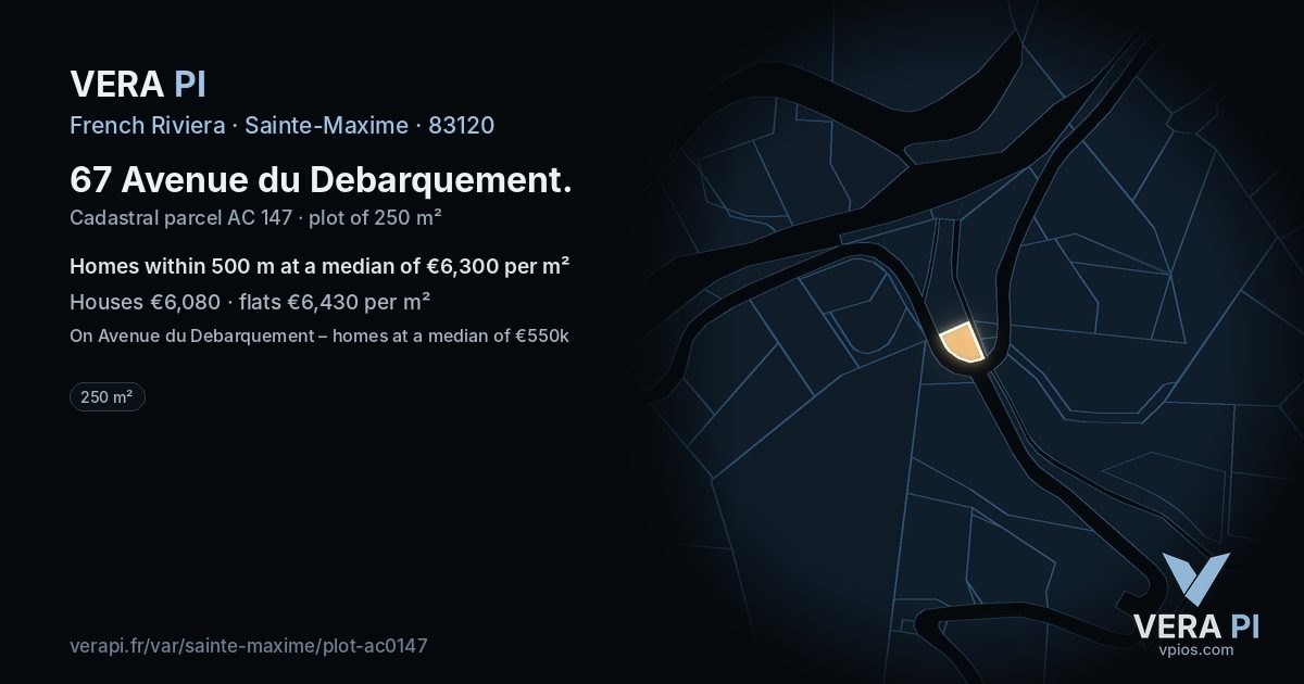 67 Avenue du Debarquement, Sainte-Maxime at night – the plot lit, the parcels around coloured by the prices near them