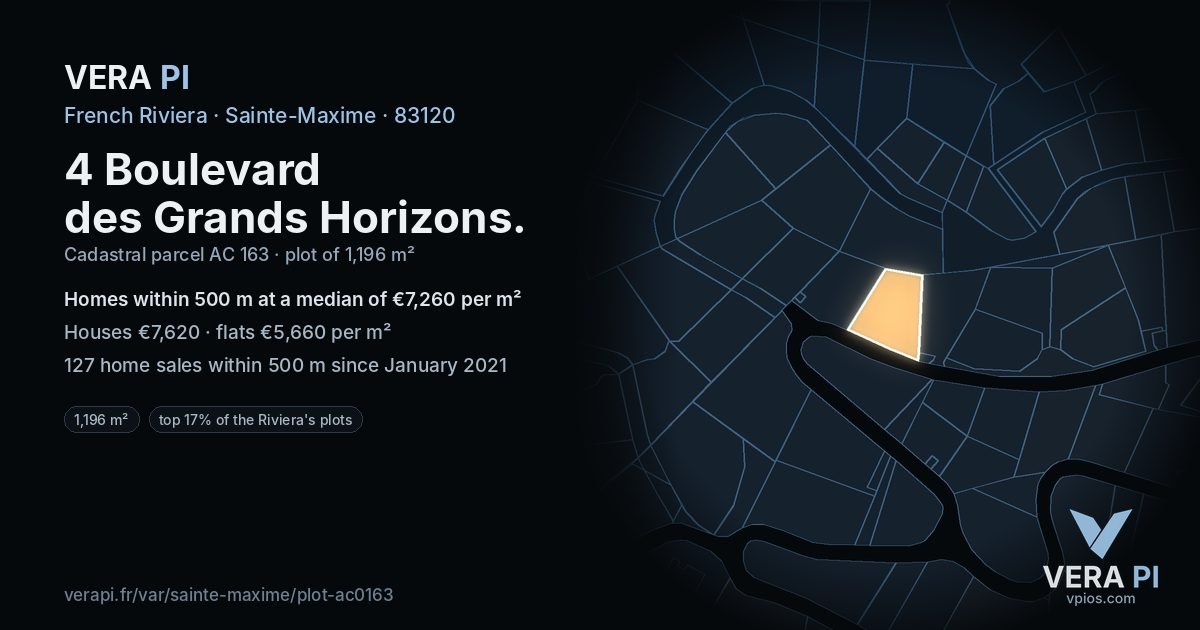 4 Boulevard des Grands Horizons, Sainte-Maxime at night – the plot lit, the parcels around coloured by the prices near them