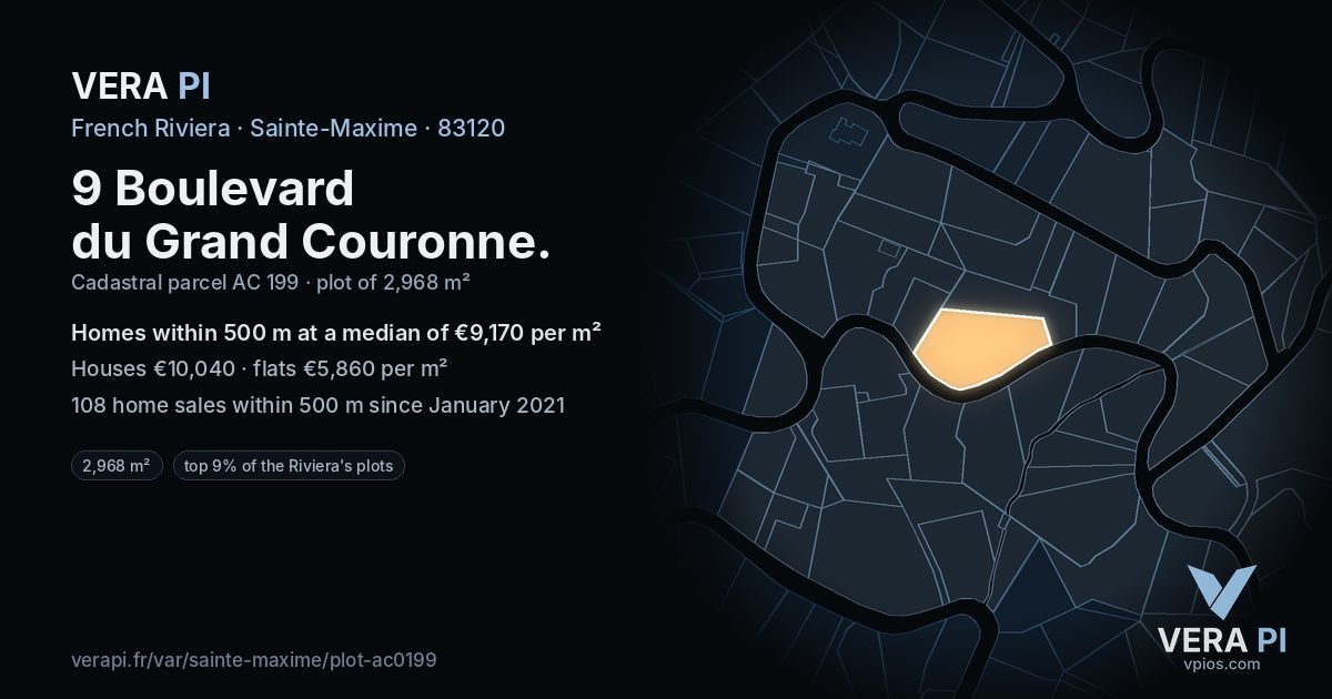 9 Boulevard du Grand Couronne, Sainte-Maxime at night – the plot lit, the parcels around coloured by the prices near them