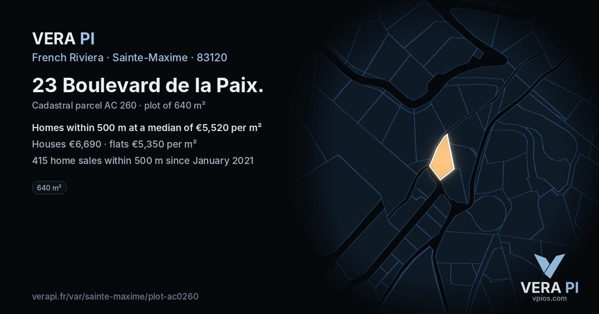 23 Boulevard de la Paix, Sainte-Maxime at night – the plot lit, the parcels around coloured by the prices near them