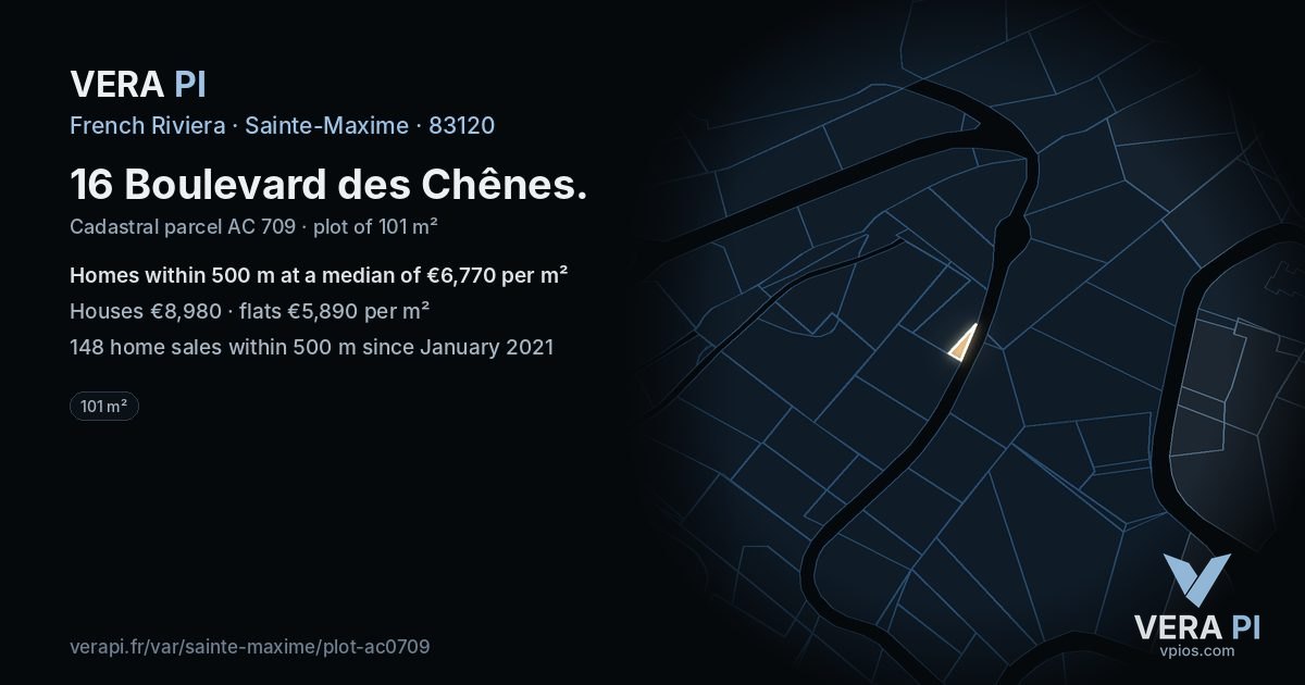 16 Boulevard des Chênes, Sainte-Maxime at night – the plot lit, the parcels around coloured by the prices near them