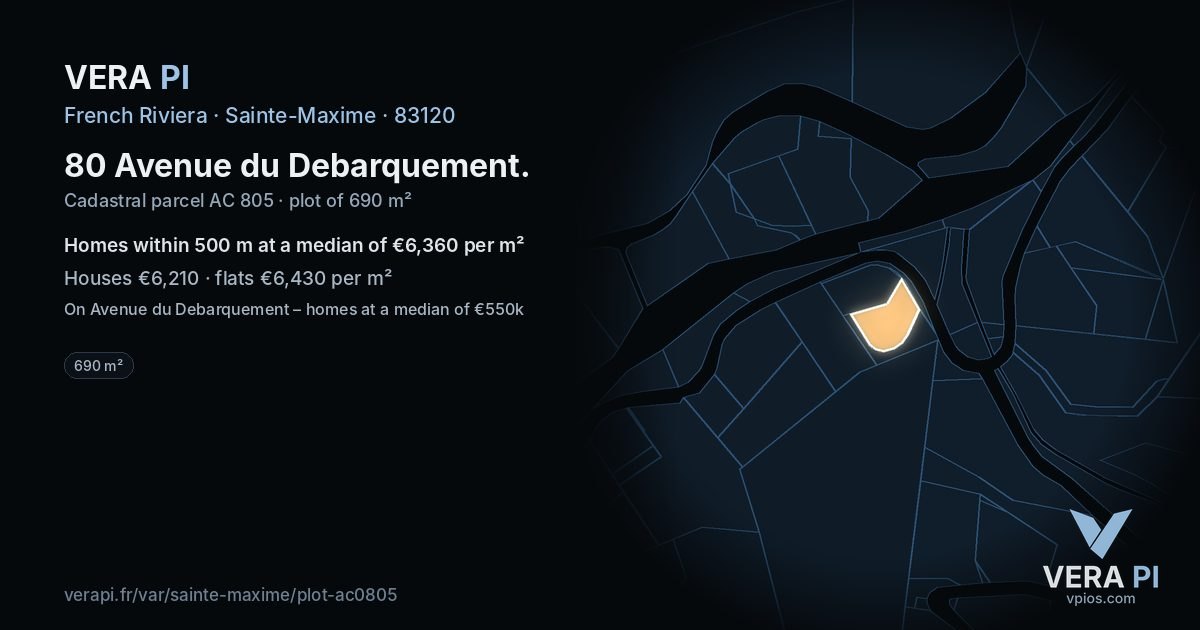 80 Avenue du Debarquement, Sainte-Maxime at night – the plot lit, the parcels around coloured by the prices near them