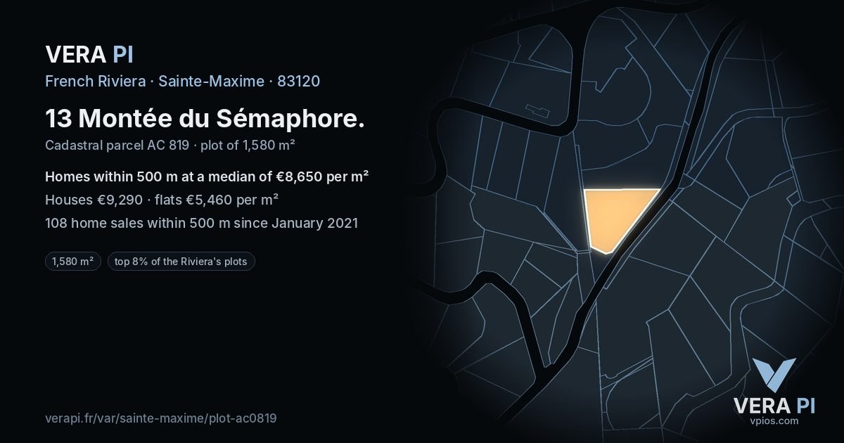 13 Montée du Sémaphore, Sainte-Maxime at night – the plot lit, the parcels around coloured by the prices near them