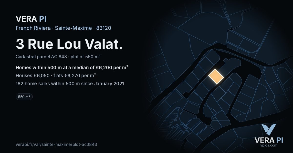 3 Rue Lou Valat, Sainte-Maxime at night – the plot lit, the parcels around coloured by the prices near them