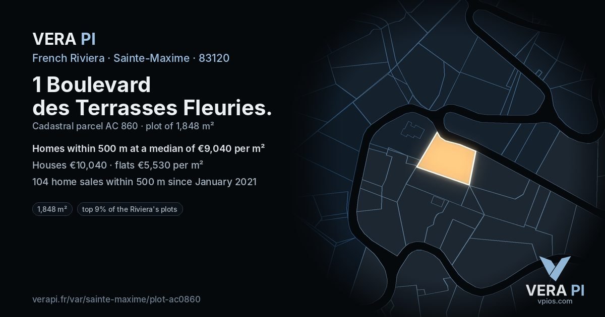 1 Boulevard des Terrasses Fleuries, Sainte-Maxime at night – the plot lit, the parcels around coloured by the prices near them