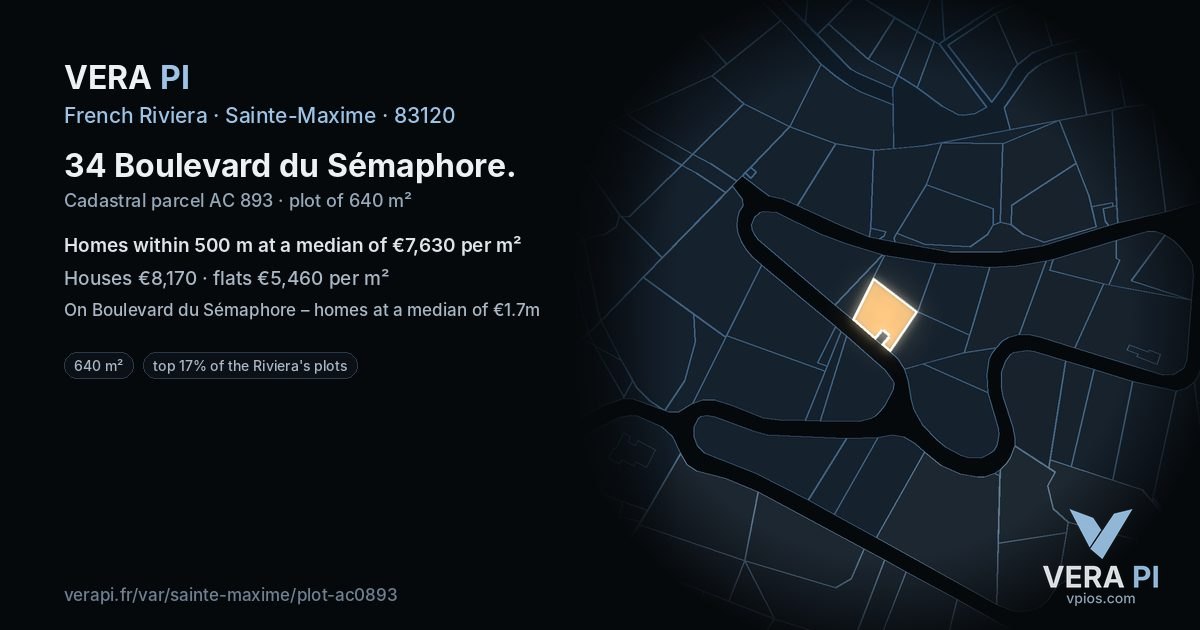 34 Boulevard du Sémaphore, Sainte-Maxime at night – the plot lit, the parcels around coloured by the prices near them