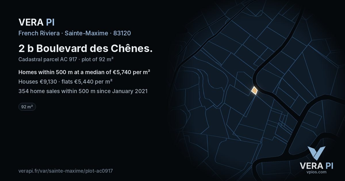 2 b Boulevard des Chênes, Sainte-Maxime at night – the plot lit, the parcels around coloured by the prices near them