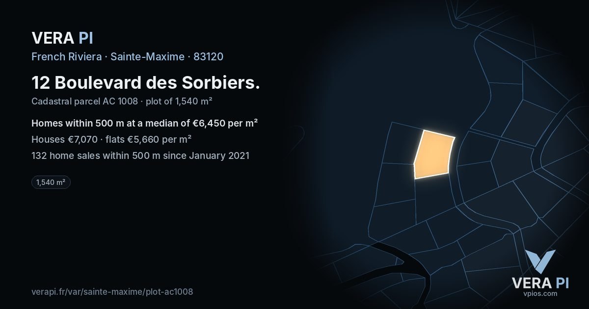 12 Boulevard des Sorbiers, Sainte-Maxime at night – the plot lit, the parcels around coloured by the prices near them