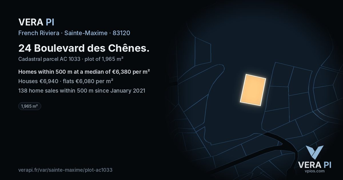 24 Boulevard des Chênes, Sainte-Maxime at night – the plot lit, the parcels around coloured by the prices near them