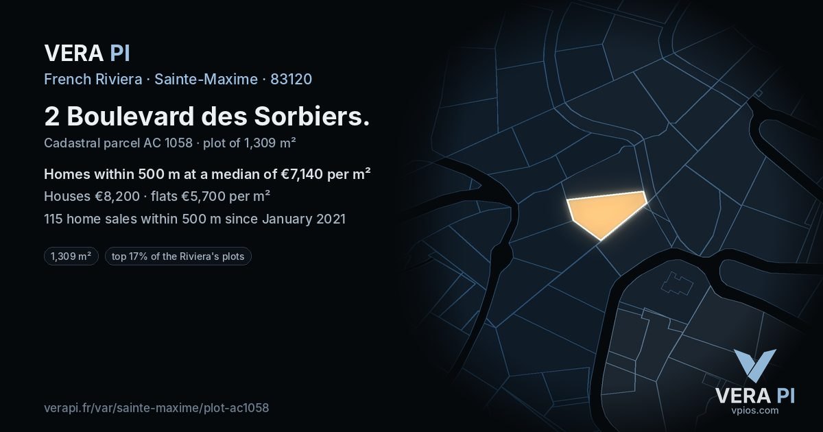 2 Boulevard des Sorbiers, Sainte-Maxime at night – the plot lit, the parcels around coloured by the prices near them
