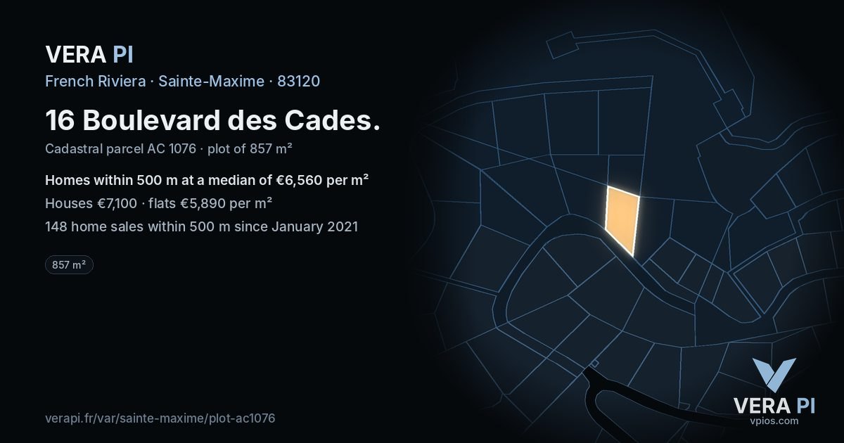 16 Boulevard des Cades, Sainte-Maxime at night – the plot lit, the parcels around coloured by the prices near them