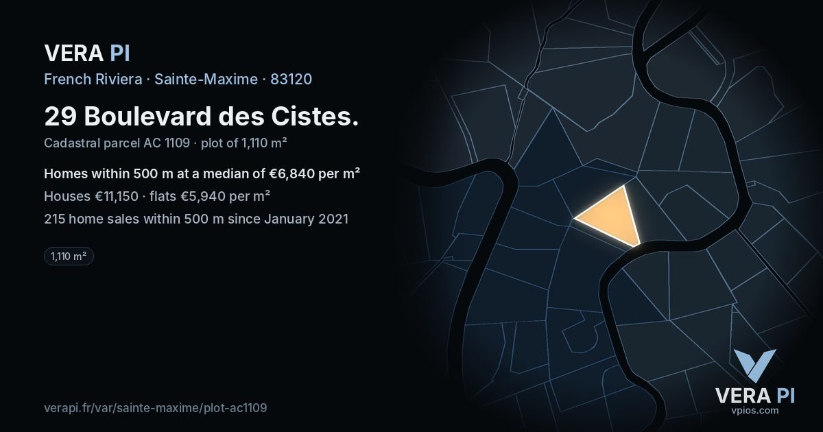 29 Boulevard des Cistes, Sainte-Maxime at night – the plot lit, the parcels around coloured by the prices near them
