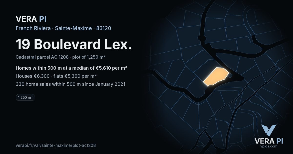 19 Boulevard Lex, Sainte-Maxime at night – the plot lit, the parcels around coloured by the prices near them