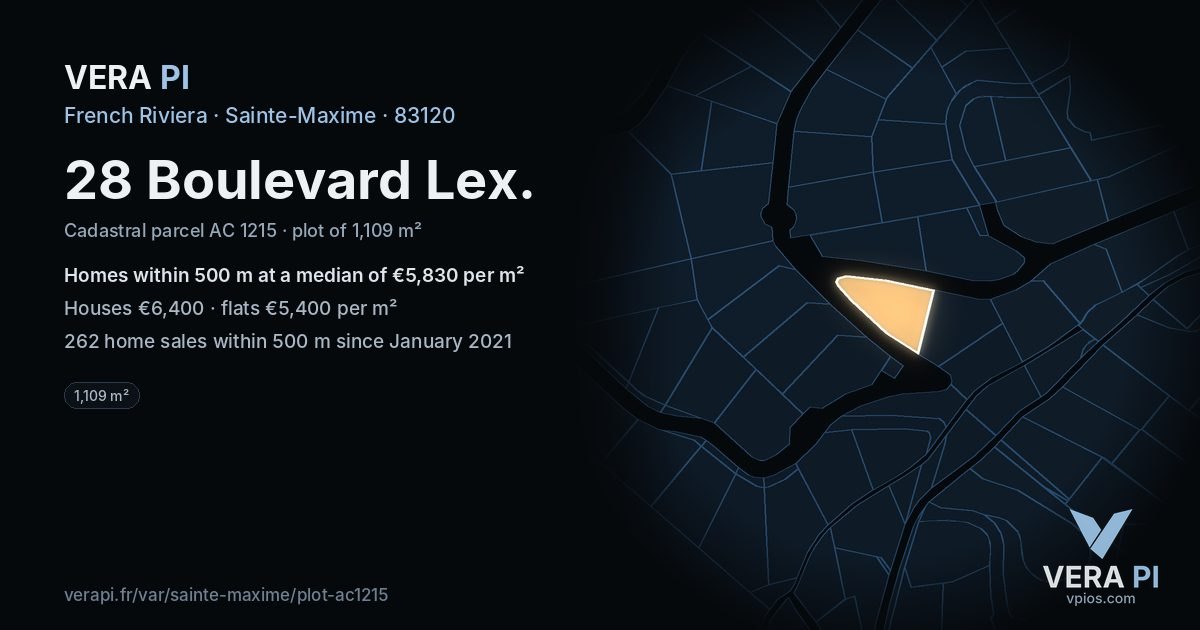 28 Boulevard Lex, Sainte-Maxime at night – the plot lit, the parcels around coloured by the prices near them