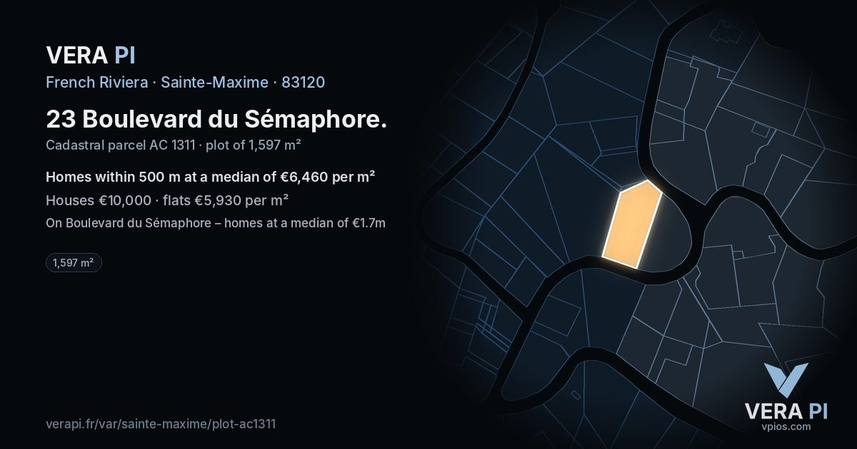 23 Boulevard du Sémaphore, Sainte-Maxime at night – the plot lit, the parcels around coloured by the prices near them
