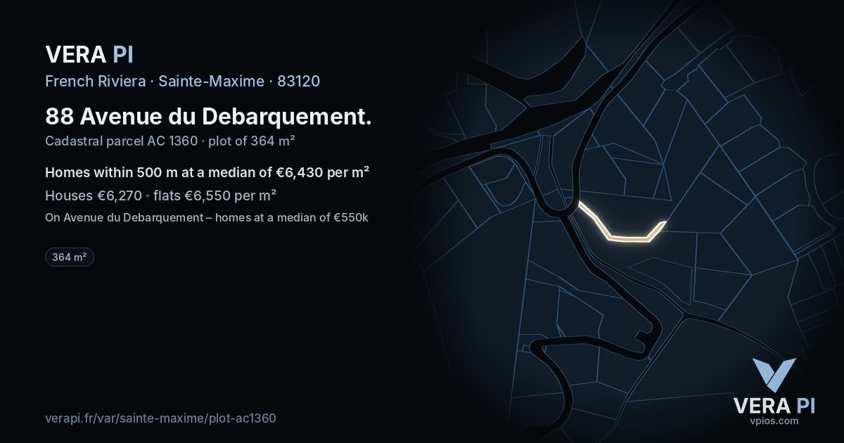 88 Avenue du Debarquement, Sainte-Maxime at night – the plot lit, the parcels around coloured by the prices near them