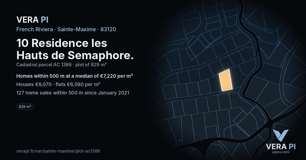 10 Residence les Hauts de Semaphore, Sainte-Maxime at night – the plot lit, the parcels around coloured by the prices near them