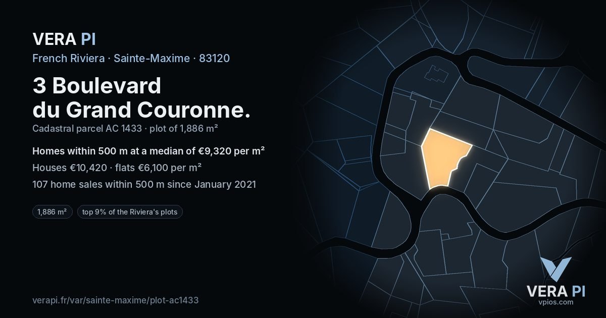 3 Boulevard du Grand Couronne, Sainte-Maxime at night – the plot lit, the parcels around coloured by the prices near them