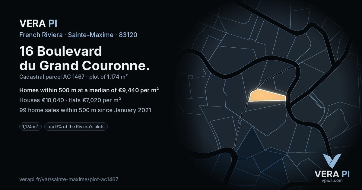 16 Boulevard du Grand Couronne, Sainte-Maxime at night – the plot lit, the parcels around coloured by the prices near them
