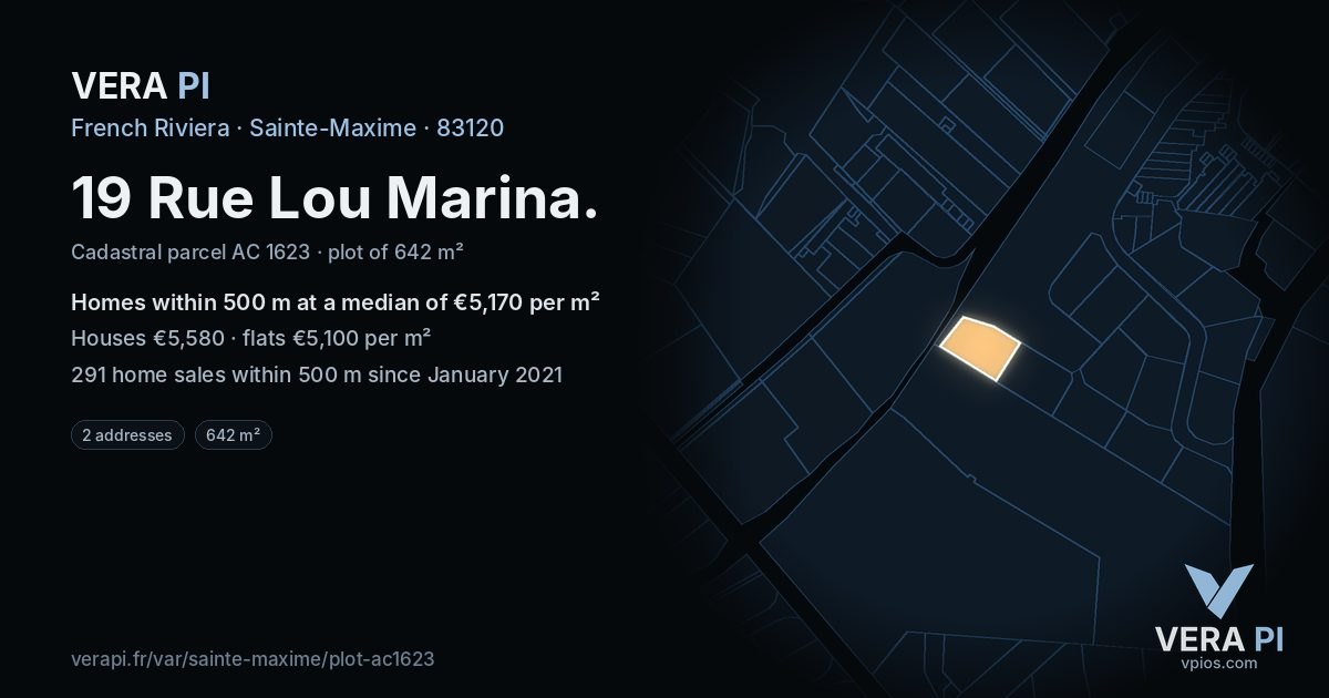 19 Rue Lou Marina, Sainte-Maxime at night – the plot lit, the parcels around coloured by the prices near them