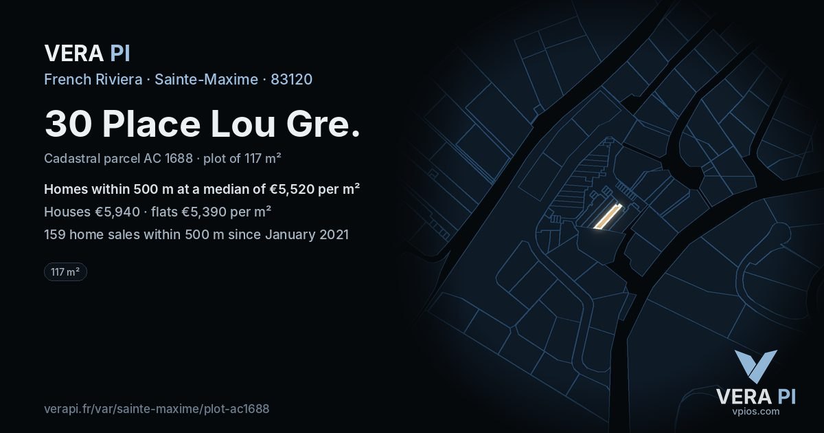 30 Place Lou Gre, Sainte-Maxime at night – the plot lit, the parcels around coloured by the prices near them