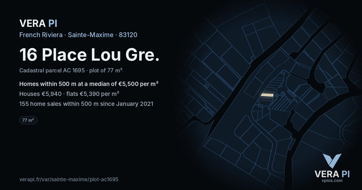 16 Place Lou Gre, Sainte-Maxime at night – the plot lit, the parcels around coloured by the prices near them