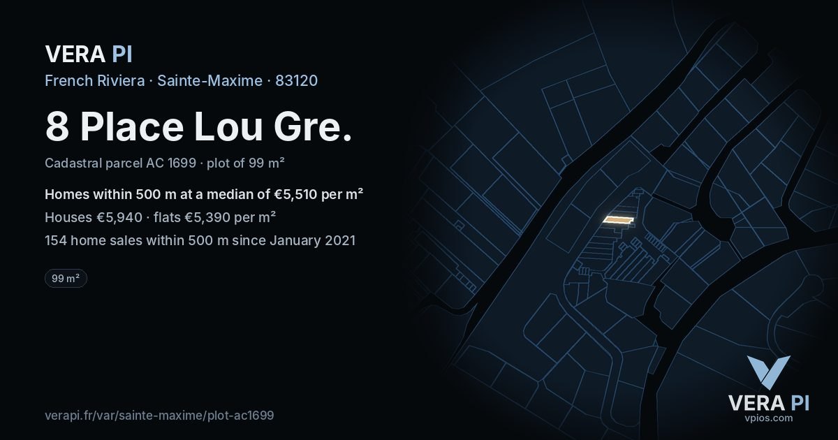 8 Place Lou Gre, Sainte-Maxime at night – the plot lit, the parcels around coloured by the prices near them