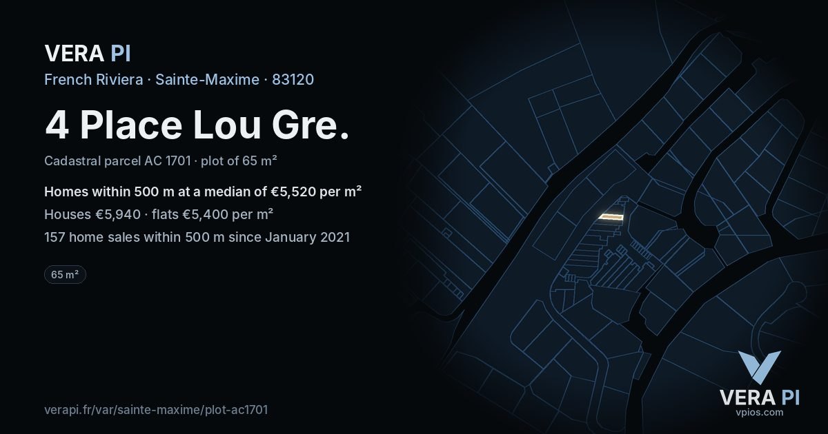4 Place Lou Gre, Sainte-Maxime at night – the plot lit, the parcels around coloured by the prices near them