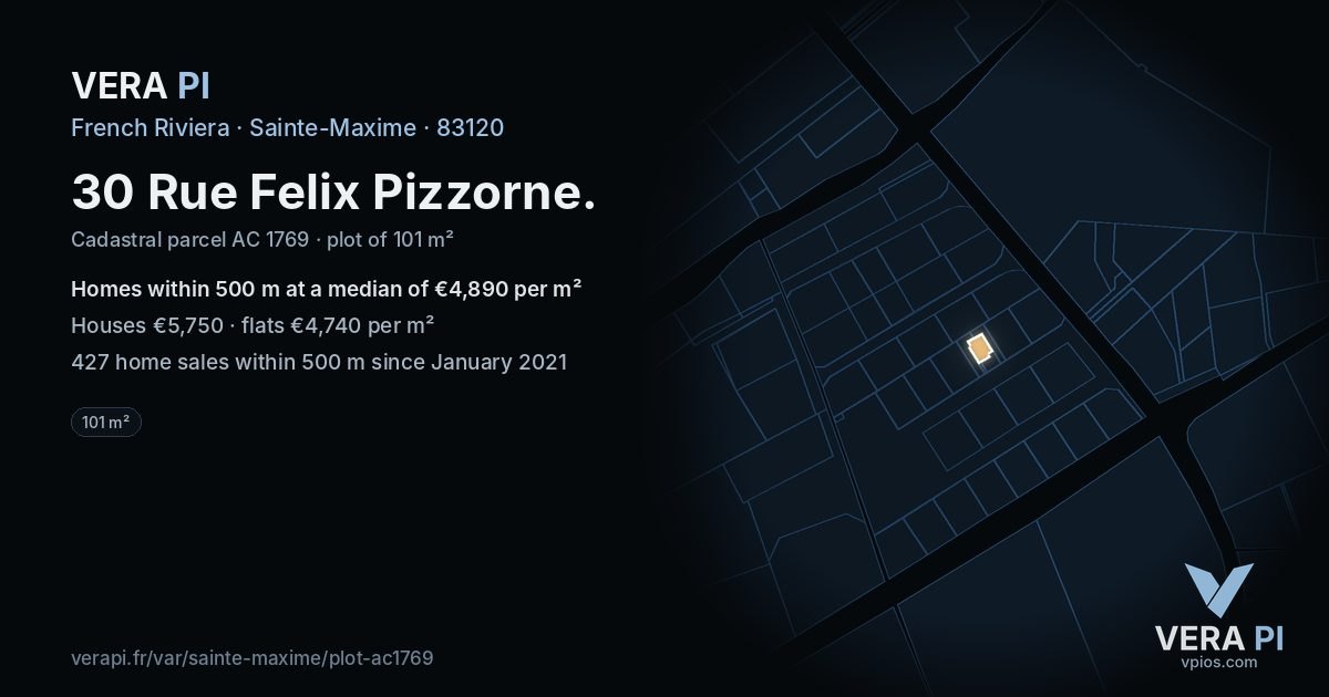 30 Rue Felix Pizzorne, Sainte-Maxime at night – the plot lit, the parcels around coloured by the prices near them