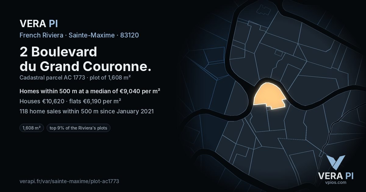 2 Boulevard du Grand Couronne, Sainte-Maxime at night – the plot lit, the parcels around coloured by the prices near them