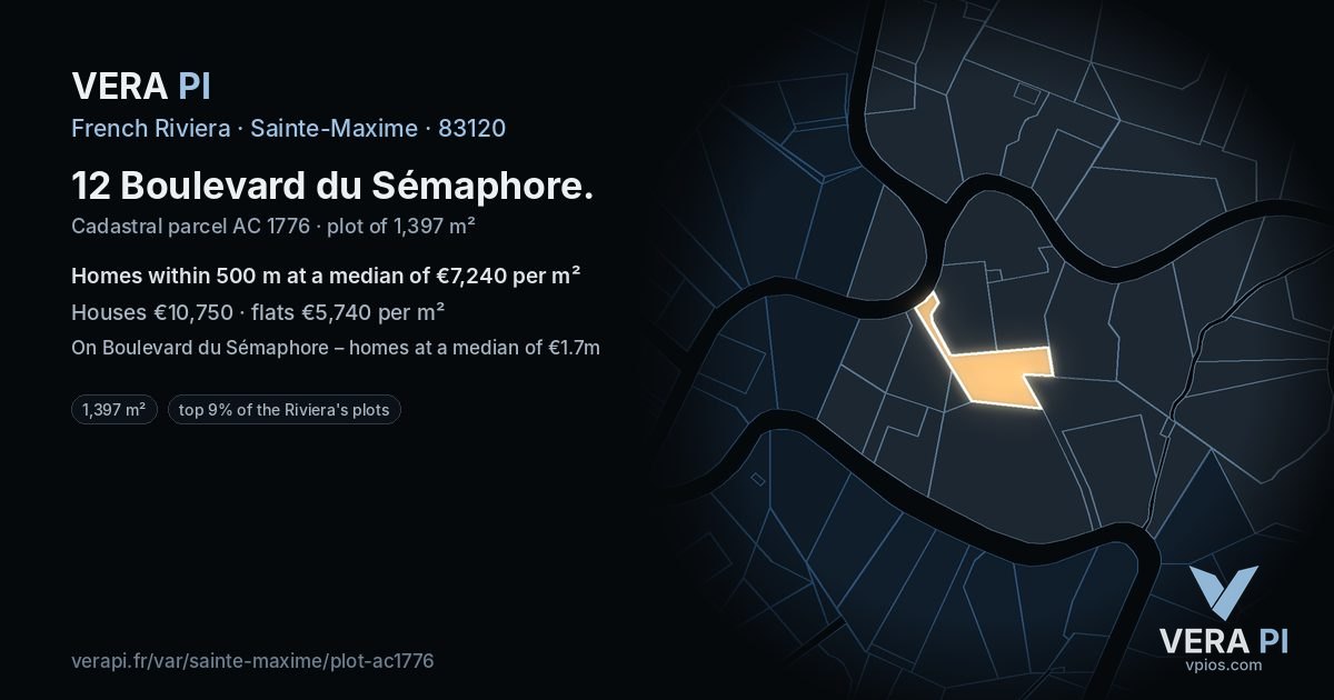 12 Boulevard du Sémaphore, Sainte-Maxime at night – the plot lit, the parcels around coloured by the prices near them