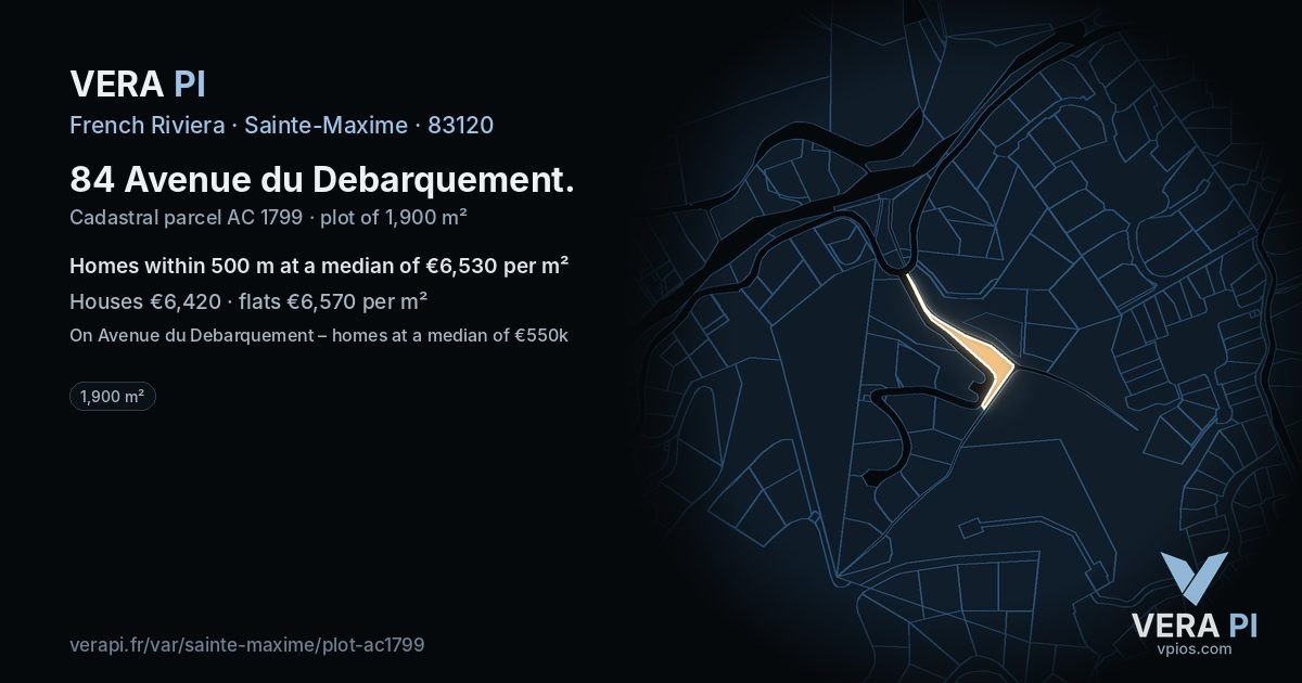 84 Avenue du Debarquement, Sainte-Maxime at night – the plot lit, the parcels around coloured by the prices near them