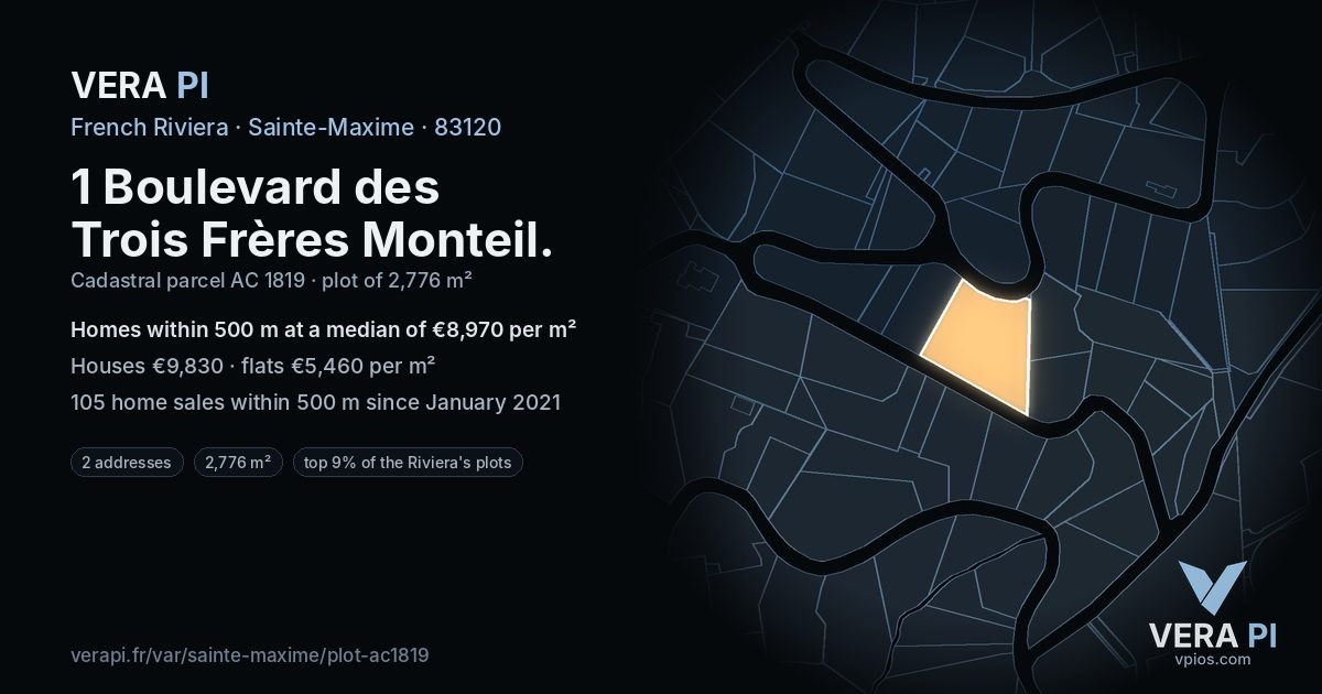 1 Boulevard des Trois Frères Monteil, Sainte-Maxime at night – the plot lit, the parcels around coloured by the prices near them