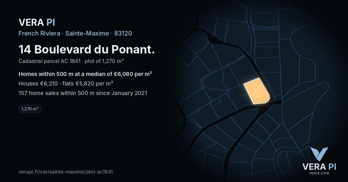 14 Boulevard du Ponant, Sainte-Maxime at night – the plot lit, the parcels around coloured by the prices near them