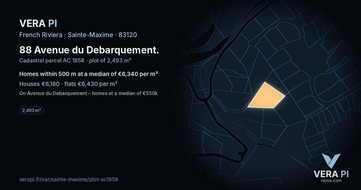 88 Avenue du Debarquement, Sainte-Maxime at night – the plot lit, the parcels around coloured by the prices near them