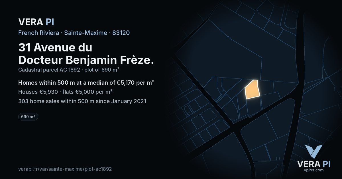 31 Avenue du Docteur Benjamin Frèze, Sainte-Maxime at night – the plot lit, the parcels around coloured by the prices near them