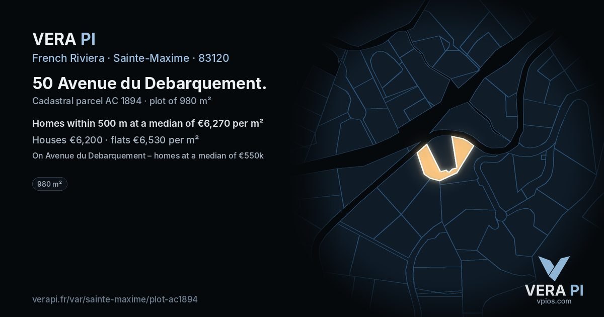 50 Avenue du Debarquement, Sainte-Maxime at night – the plot lit, the parcels around coloured by the prices near them