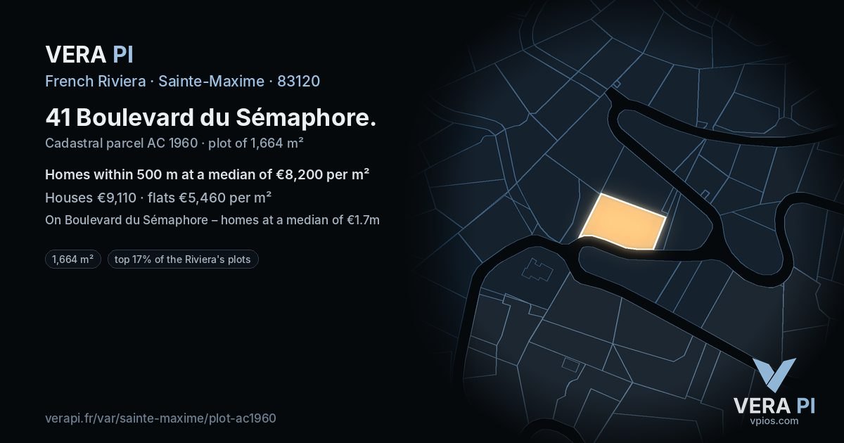 41 Boulevard du Sémaphore, Sainte-Maxime at night – the plot lit, the parcels around coloured by the prices near them