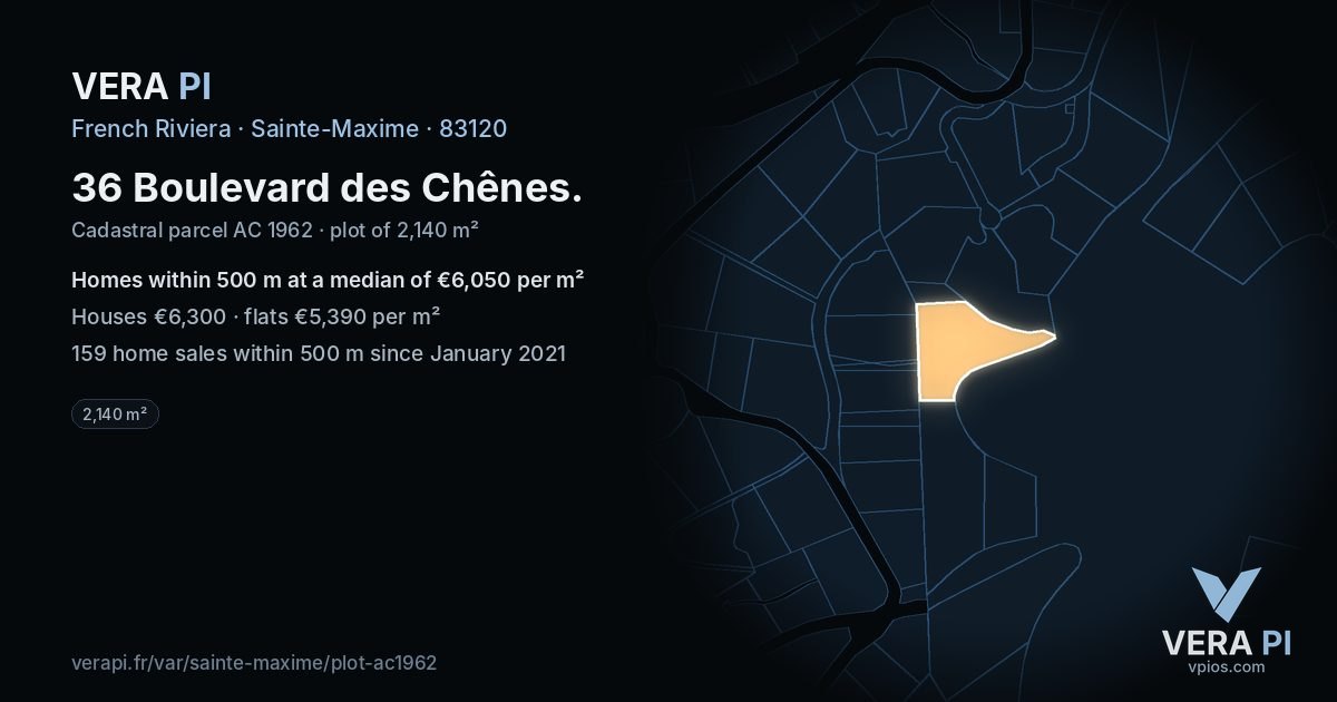 36 Boulevard des Chênes, Sainte-Maxime at night – the plot lit, the parcels around coloured by the prices near them