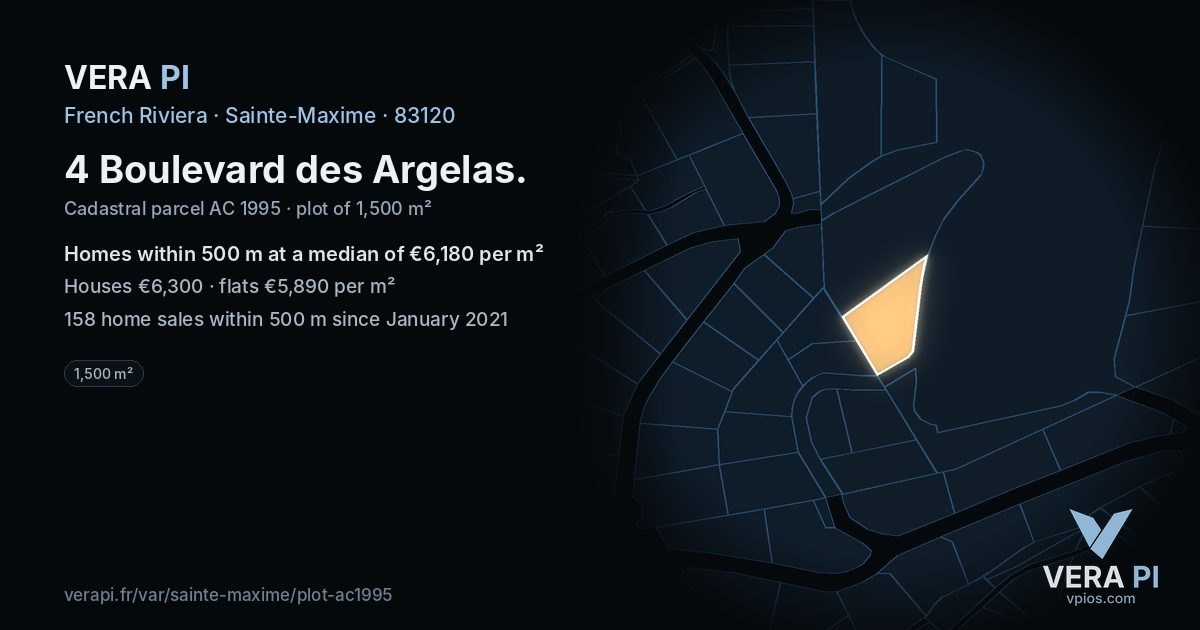 4 Boulevard des Argelas, Sainte-Maxime at night – the plot lit, the parcels around coloured by the prices near them